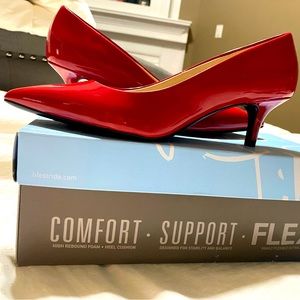 LifeStride Pretty Red Patent Leather size 8.5
